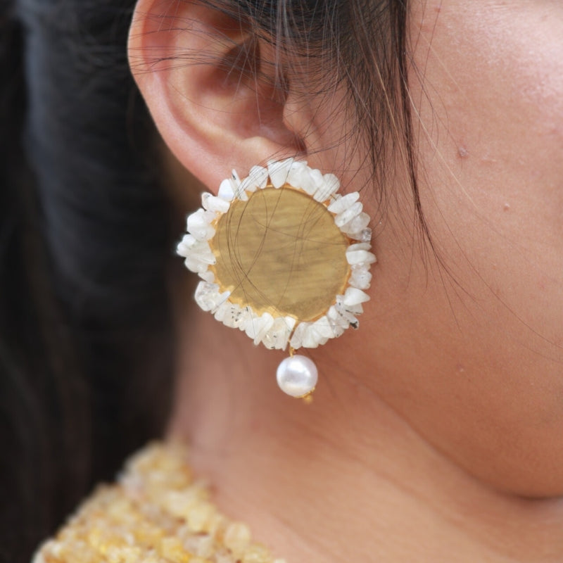 Chand Aur Phool White Stones Earrings Set